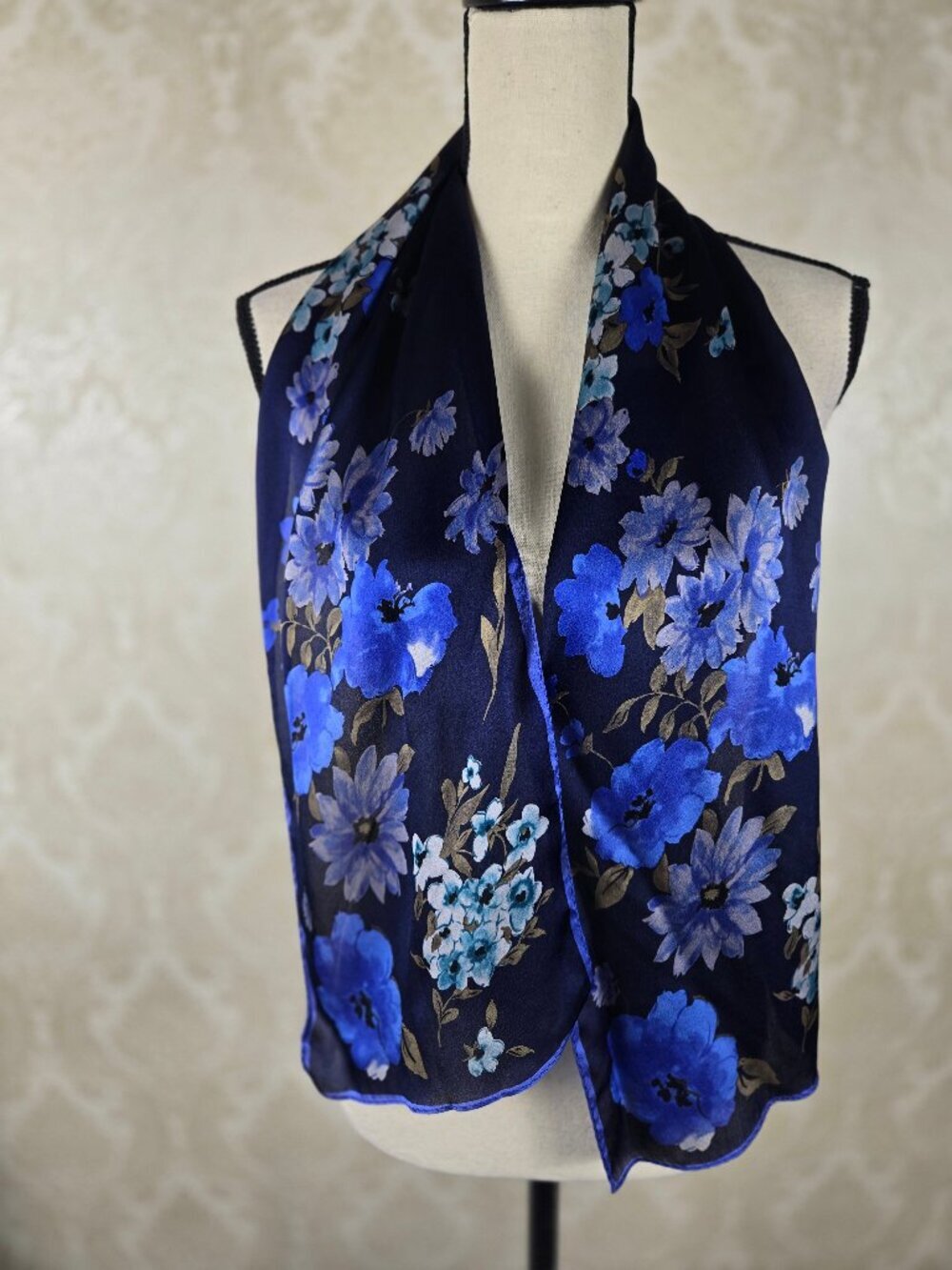 Jones New York 100% Silk Oblong Floral Scarf Shades of Blue Feminine Gifts